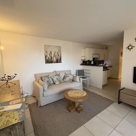 Frejus Plage Le Capitole T2 35M2 Climatise Balcon المظهر الخارجي الصورة