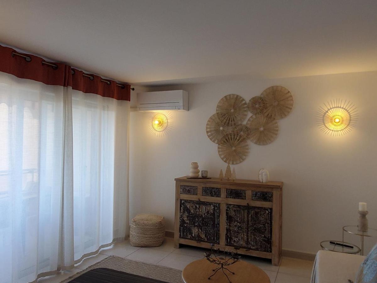 Frejus Plage Le Capitole T2 35M2 Climatise Balcon المظهر الخارجي الصورة