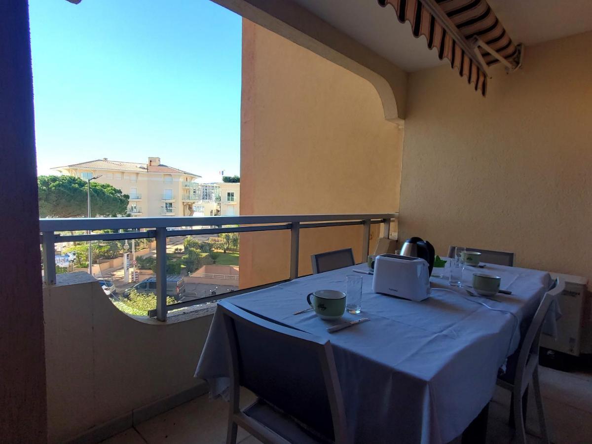 Frejus Plage Le Capitole T2 35M2 Climatise Balcon المظهر الخارجي الصورة